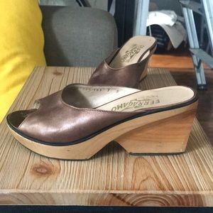 Salvatore Ferragamo wooden wedge gold leather SZ 7